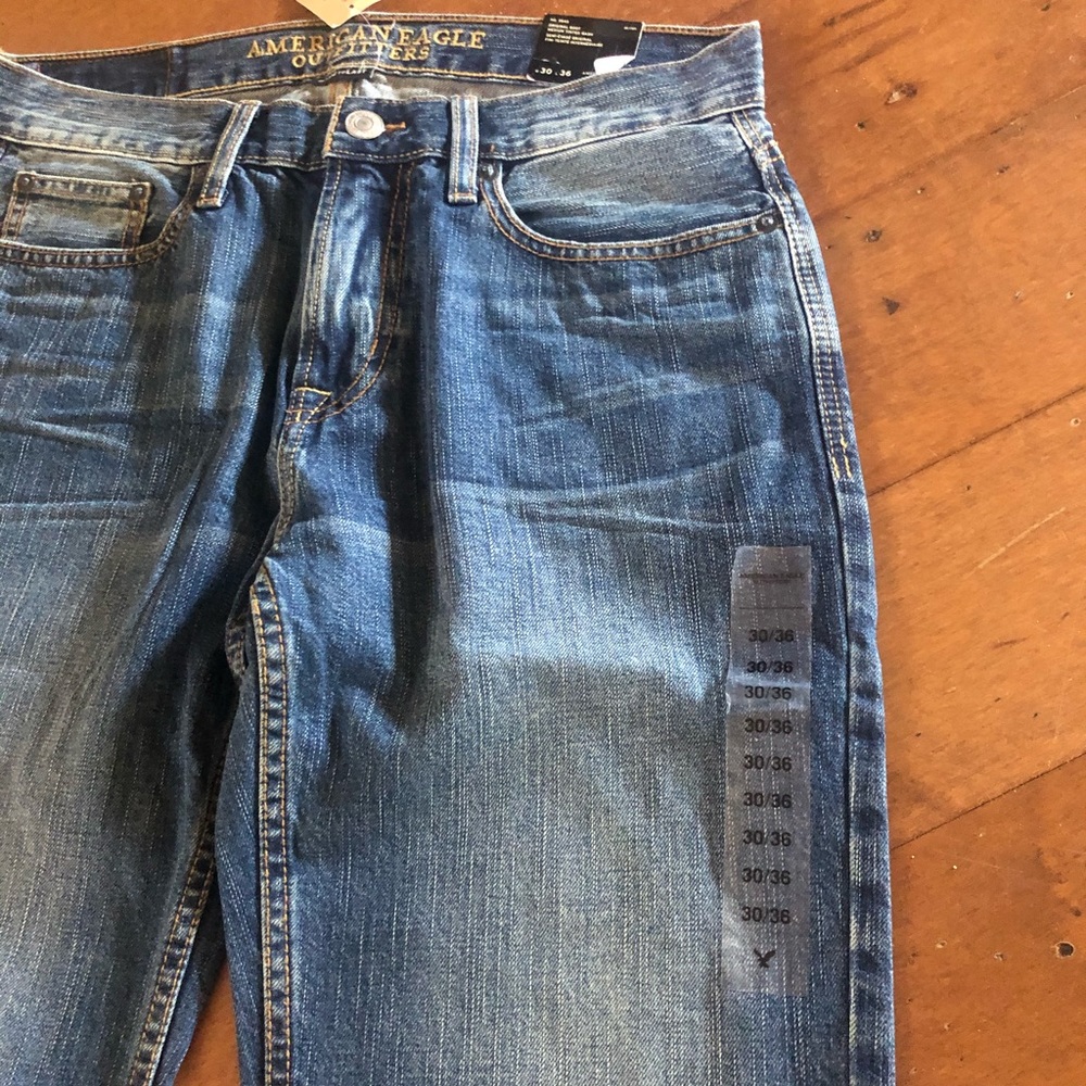 American Eagle Jens 30x36